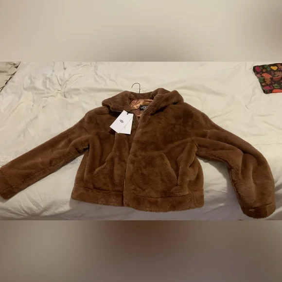 UGG Mandy faux fur brown hoodie - Picture 3 of 3